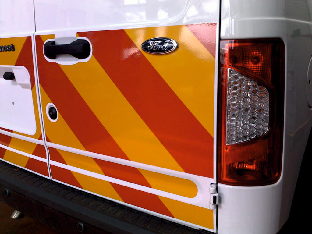 bespoke-graphics-sign-direct-signage-solutions-for-vehicles-leicester-2
